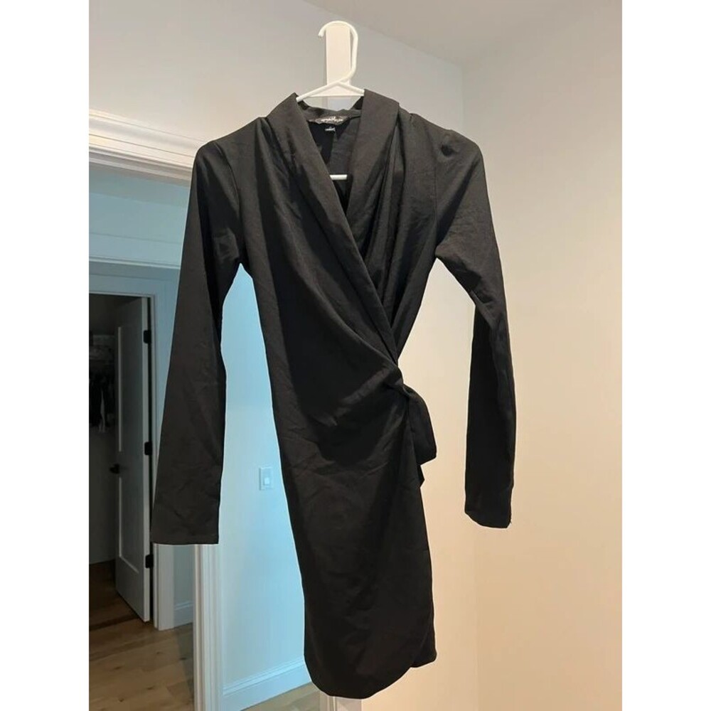 Speechless Black Long Sleeve Wrap Top Size 0 NWOT